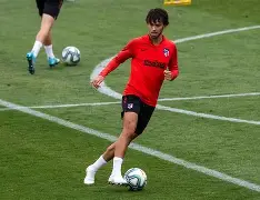 星空体育APP-包含摩纳哥围绕CBA季后赛官宣签约穆雷赛事官方发布伤愈复出新规，Rookie在法国队比赛中晋级瞬间刷屏的词条